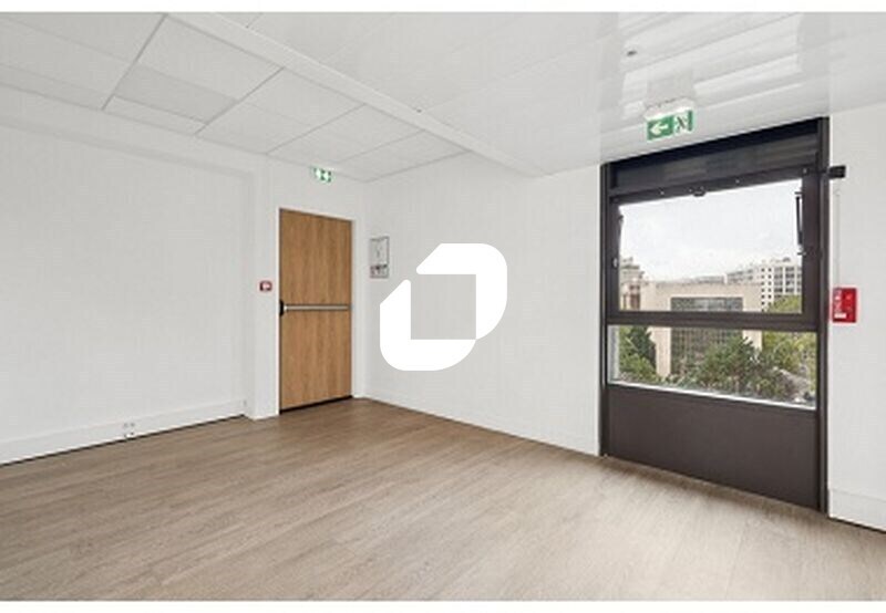 Bureau dans Montrouge à louer - Photo de l’immeuble – Image 3 sur 10