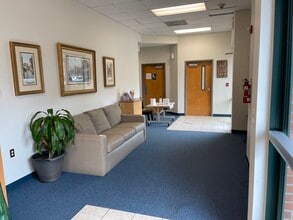 7300-7314 Vanclaybon Dr, Apex, NC à louer Photo intérieure– Image 2 sur 19