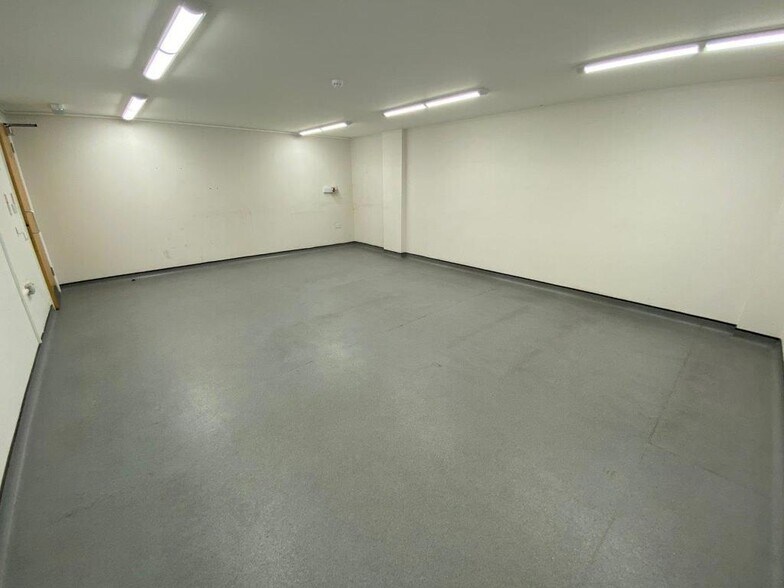 1 Riverside Av W, Lawford à louer - Photo de l’immeuble – Image 3 sur 13