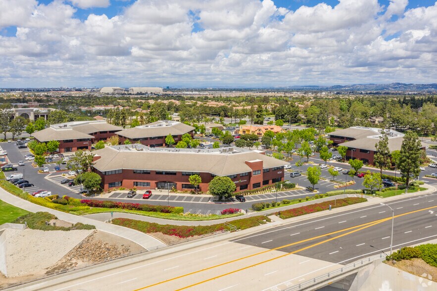 4000 Barranca Pky, Irvine, CA à louer - Aérien – Image 3 sur 5