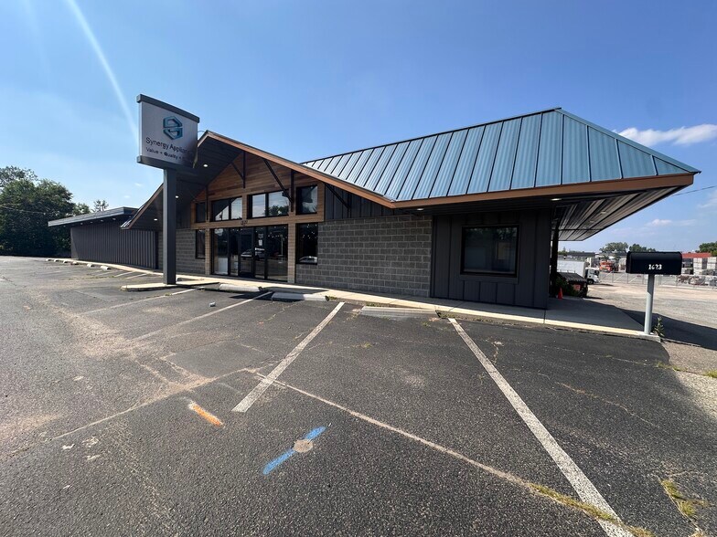 1623-1635 Chicago Dr SW, Grand Rapids, MI à louer - Photo de l’immeuble – Image 1 sur 8