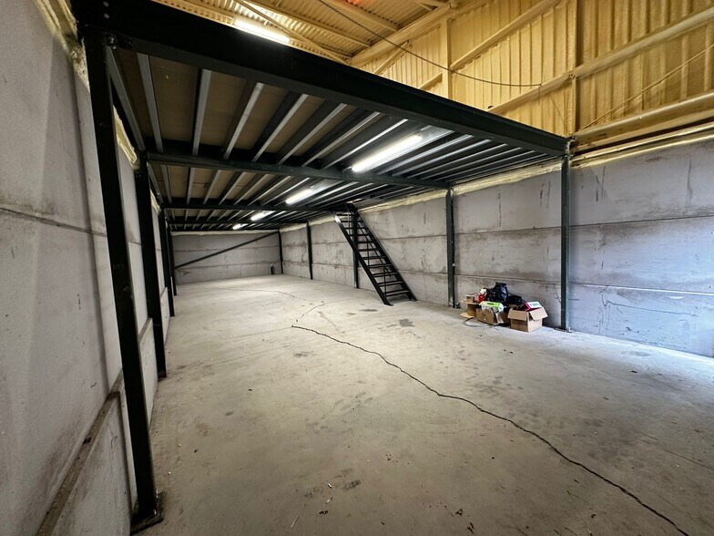Rusper Rd, Capel à louer - Photo de l’immeuble – Image 3 sur 6