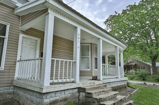 Plus de détails pour 207 Church St, Martin, TN - Logement à vendre
