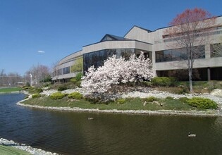 1 Maynard Dr, Park Ridge, NJ à louer Photo de l’immeuble– Image 1 sur 5