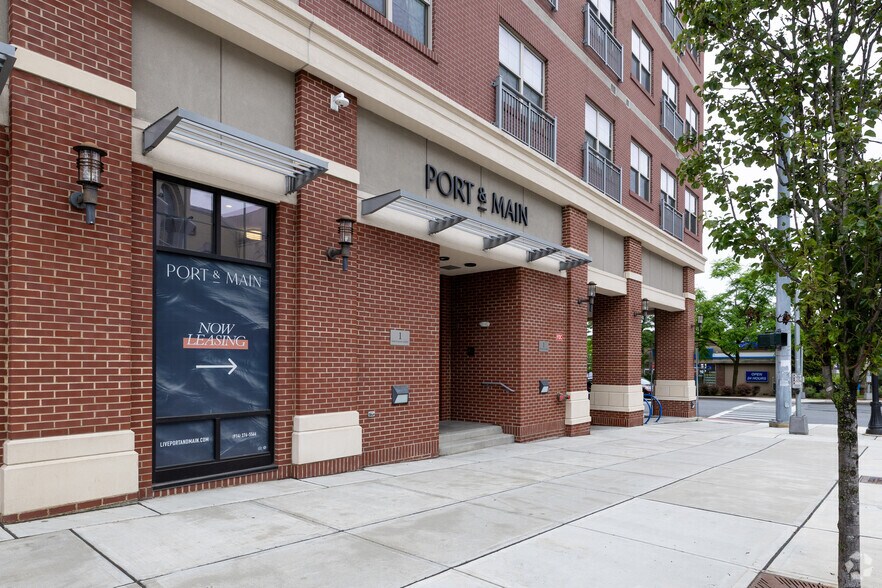 1 N Main St, Port Chester, NY à louer - Photo de l’immeuble – Image 3 sur 22