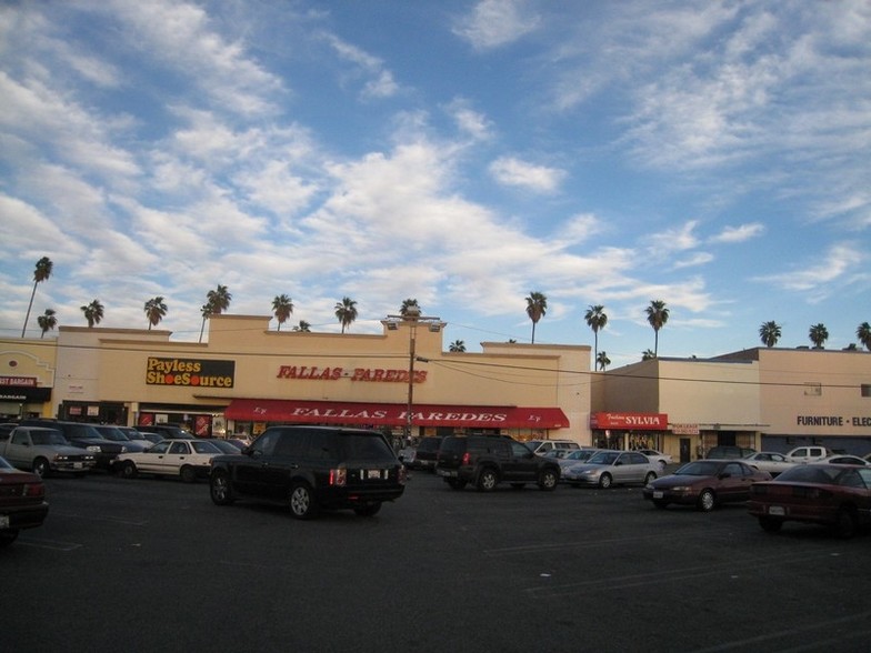 6621-6629 Van Nuys Blvd, Van Nuys, CA à louer - Photo principale – Image 1 sur 8