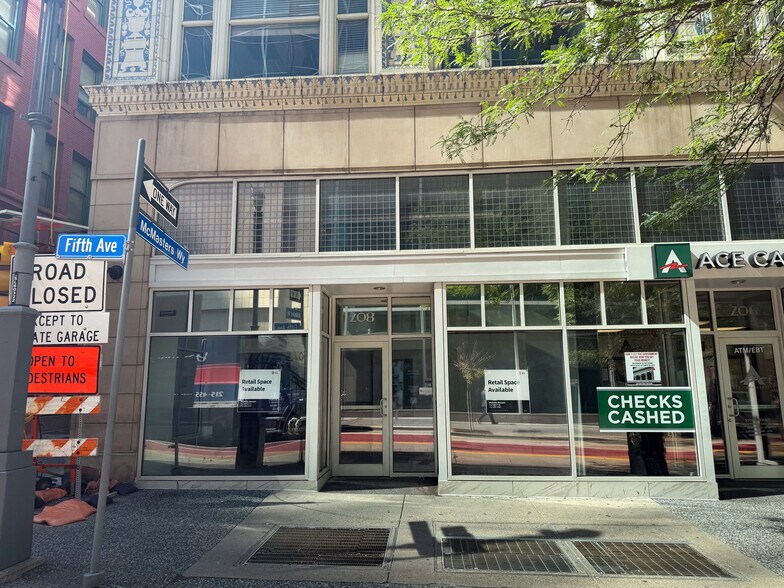 200-210 Fifth Ave, Pittsburgh, PA à louer - Photo de l’immeuble – Image 2 sur 12