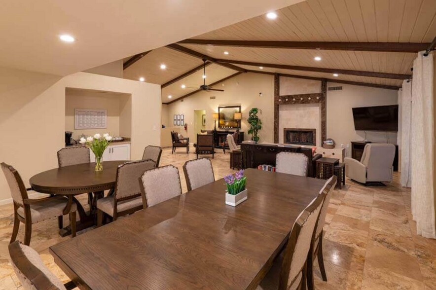 8501 E Camino Vivaz, Scottsdale, AZ à vendre - Photo de l’immeuble – Image 2 sur 5