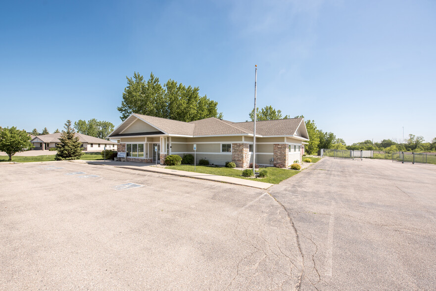 515 22nd Ave E, Alexandria, MN à louer - Photo de l’immeuble – Image 3 sur 42