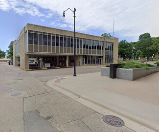 Plus de détails pour 270 W 7th St, Dubuque, IA - Local commercial à vendre