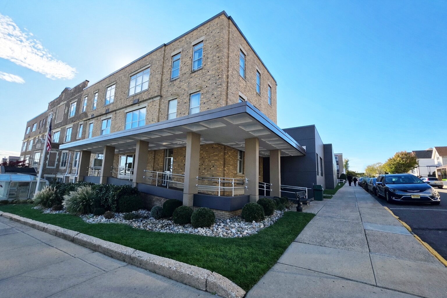 206 Bergen Ave, Kearny, NJ à louer Photo principale– Image 1 sur 28