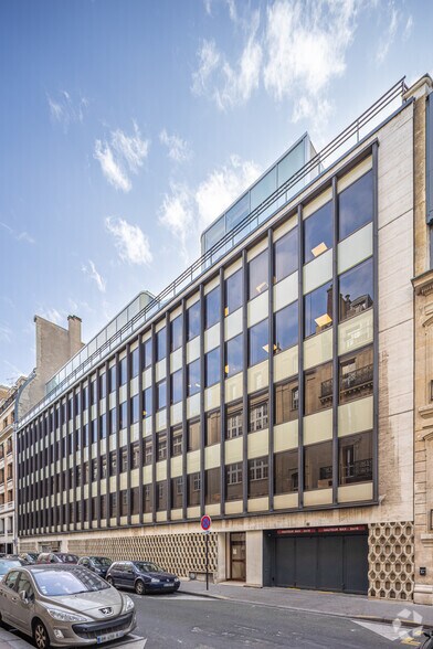 7-13 Rue De Bucarest, Paris à louer - Photo de l’immeuble – Image 2 sur 24