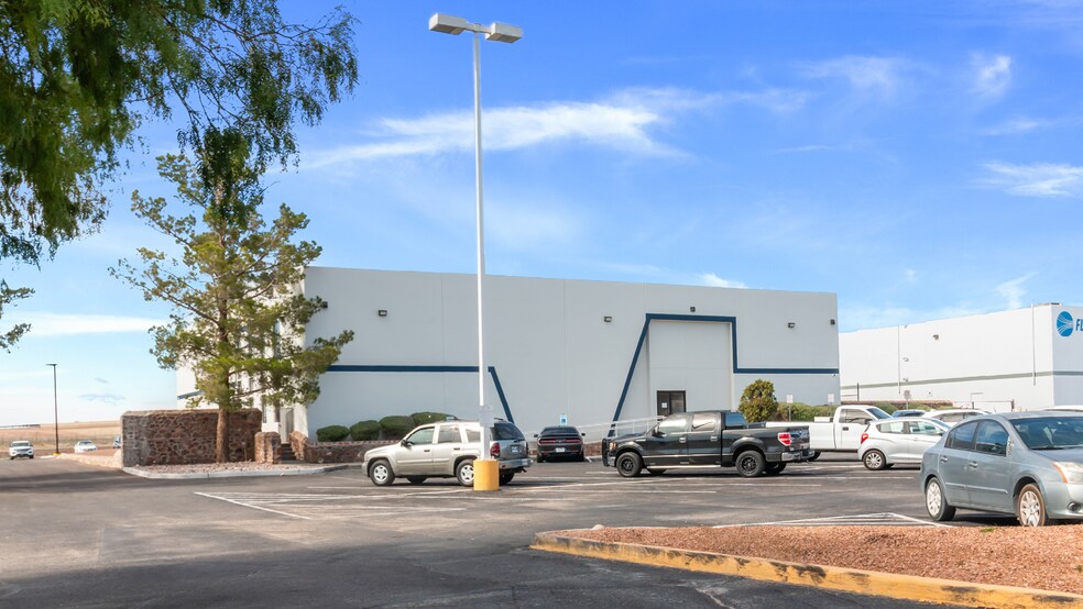 13 Founders Blvd, El Paso, TX à vendre - Photo de l’immeuble – Image 2 sur 4