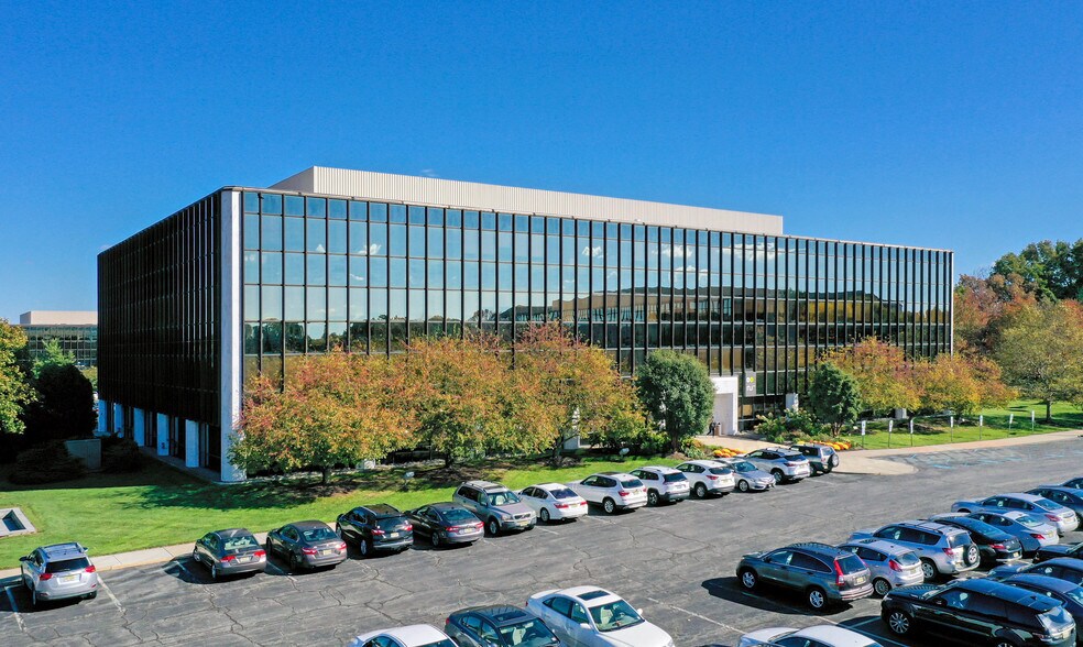 485 Route 1 S, Iselin, NJ à louer - Photo principale – Image 1 sur 14