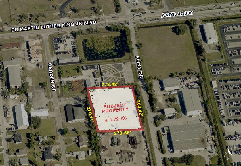 2140 Flint Dr, Fort Myers, FL à louer - Photo de l’immeuble – Image 2 sur 4
