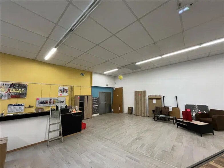 Local commercial dans Lesneven à vendre - Photo de l’immeuble – Image 3 sur 3