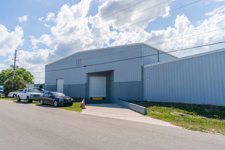 12925 N 49th St, Clearwater, FL à louer - Photo de l’immeuble – Image 3 sur 24