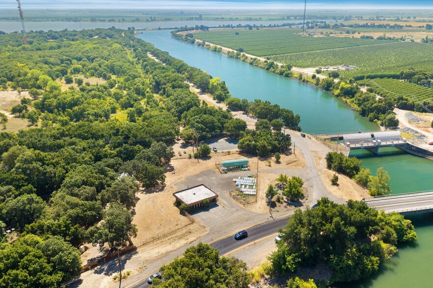 13971 River rd, Walnut Grove, CA à vendre - Photo principale – Image 1 sur 18