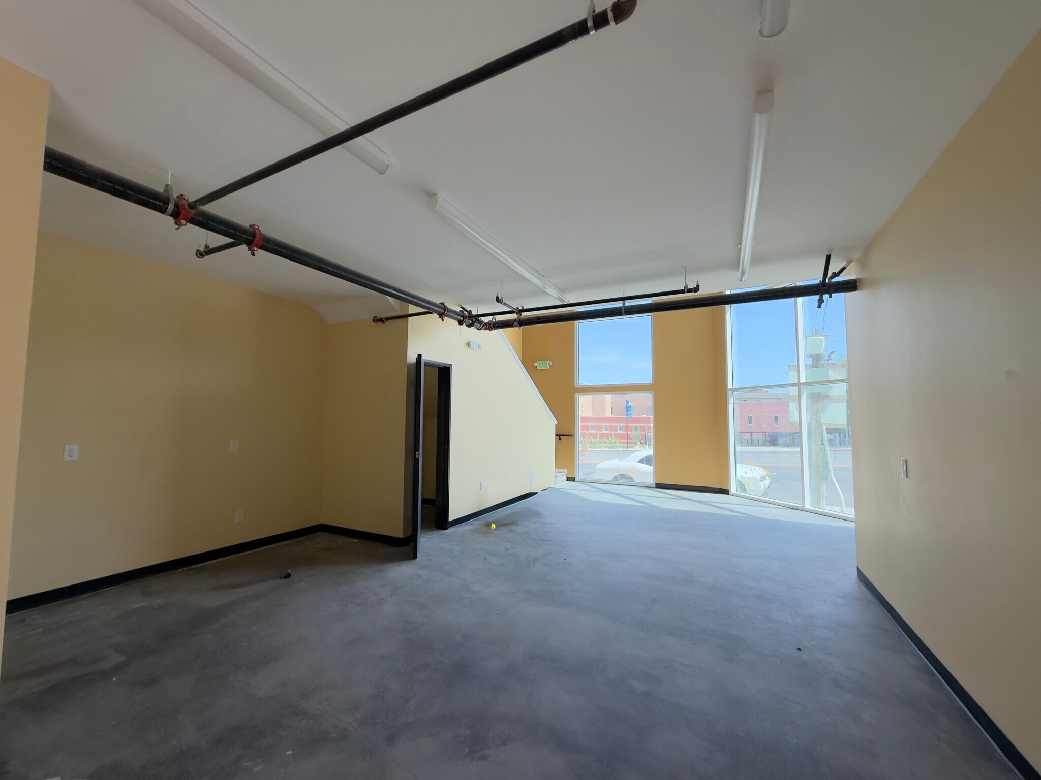 4965 Imperial Ave, San Diego, CA à louer Photo intérieure– Image 1 sur 12