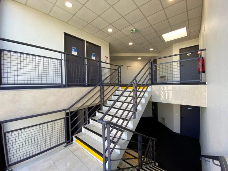 Bureau dans Labège à louer - Hall d’entrée – Image 2 sur 6