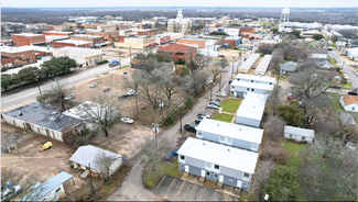 Plus de détails pour 208 N Church St, Hillsboro, TX - Logement à vendre