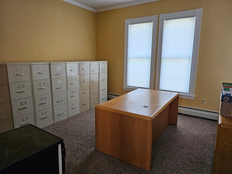 5 Gansevoort St, Bath, NY à louer - Photo de l’immeuble – Image 2 sur 9