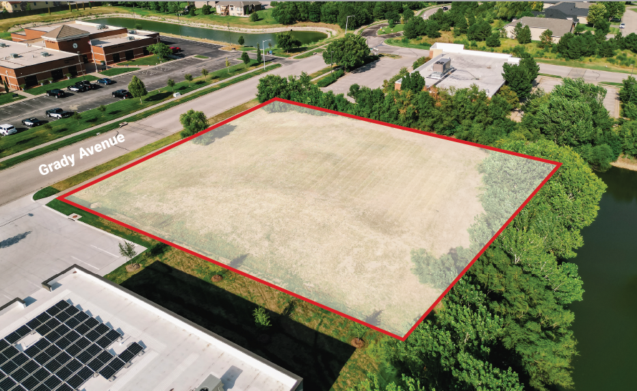 10201 W Grady Ave, Maize, KS à vendre - Photo principale – Image 1 sur 2