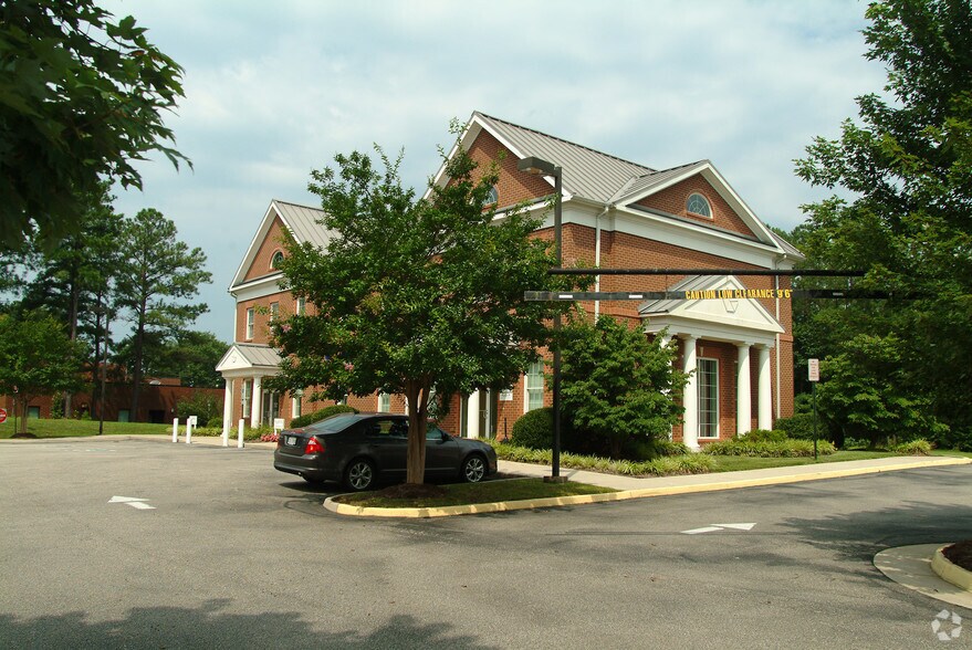 13804 Hull Street Rd, Midlothian, VA à vendre - Photo principale – Image 1 sur 9