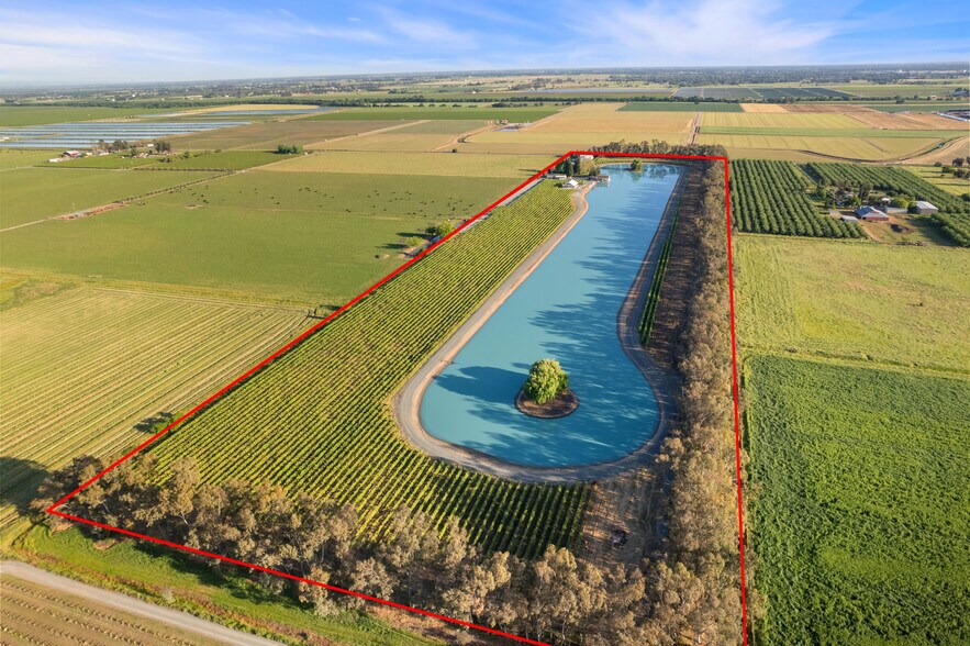 10675 Valensin Rd, Galt, CA à vendre - Photo de l’immeuble – Image 2 sur 144
