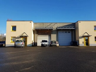 Plus de détails pour 58 Rue Du Pre Des Aulnes, Pontault-Combault - Industriel/Logistique à louer