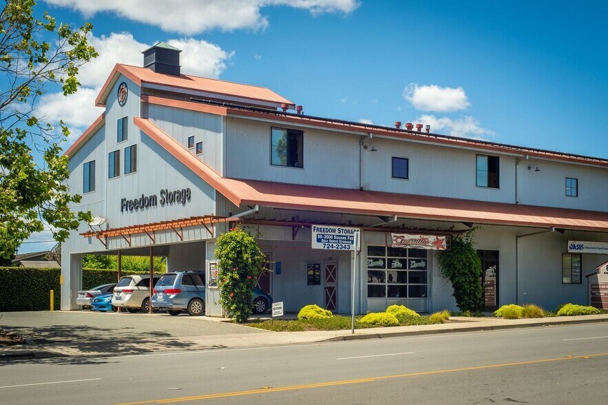 80 Airport Blvd, Freedom, CA à louer - Photo de l’immeuble – Image 2 sur 7