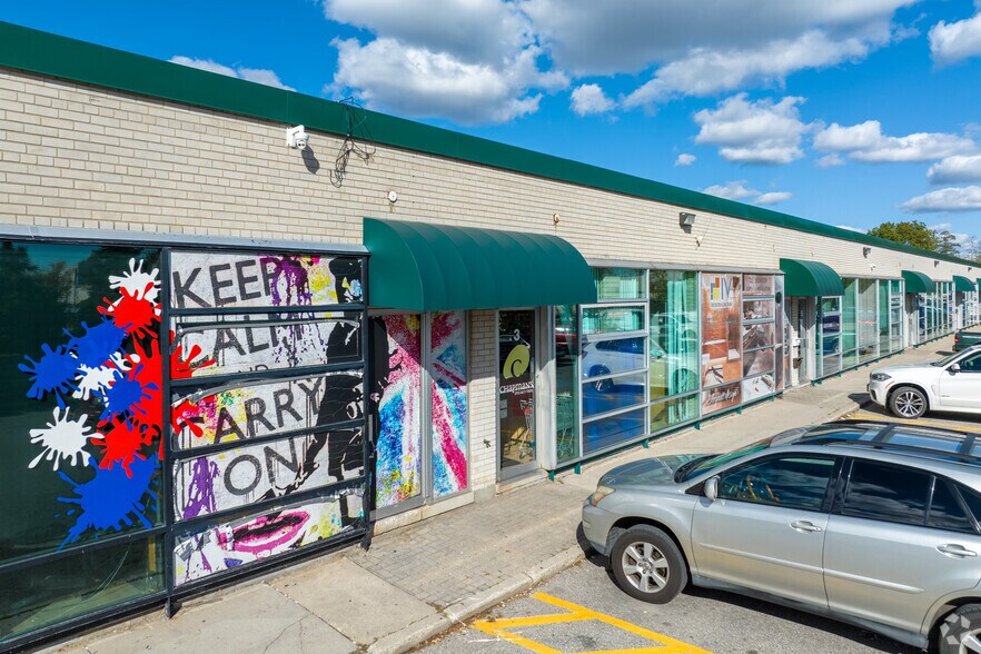 1875 Leslie St, Toronto, ON à louer - Photo de l’immeuble – Image 3 sur 4