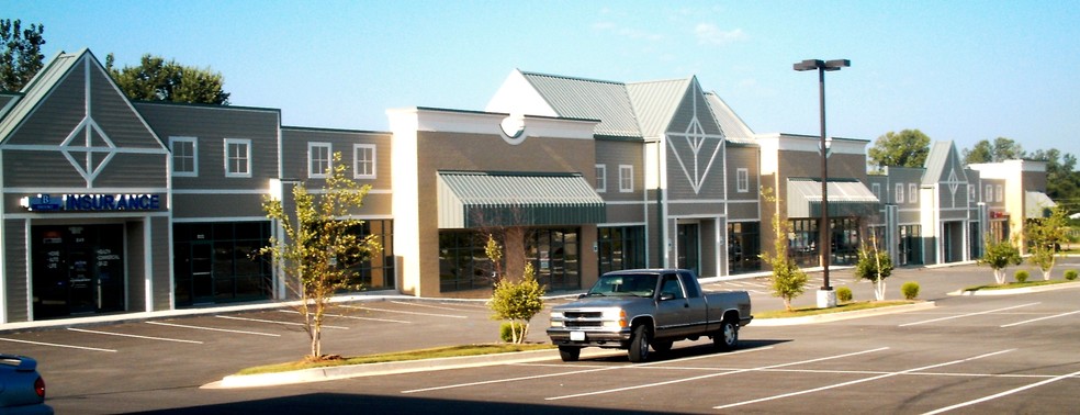 813-899 SW Lemans Ln, Lees Summit, MO à louer - Photo de l’immeuble – Image 2 sur 8