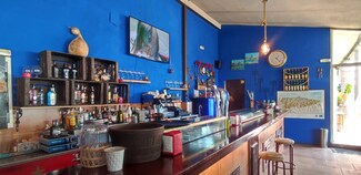 Plus de détails pour Local commercial à louer