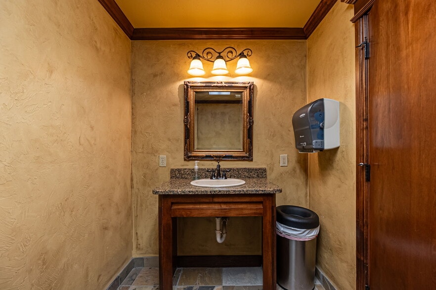 1530 SW 89th St, Oklahoma City, OK à vendre - Photo intérieure – Image 3 sur 56