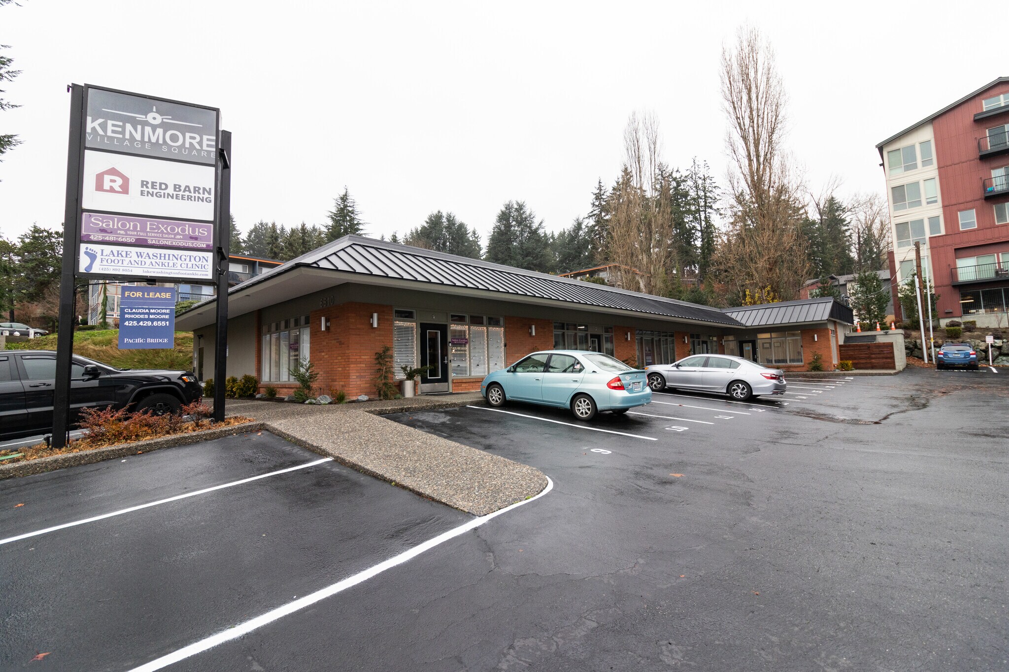 6610 NE 181st St, Kenmore, WA à louer Photo principale– Image 1 sur 22
