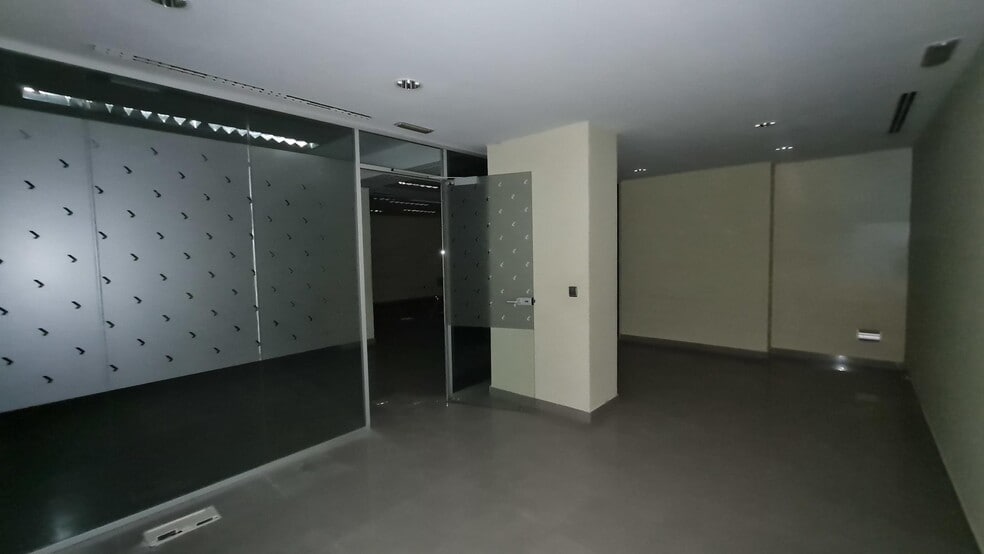 View Photo