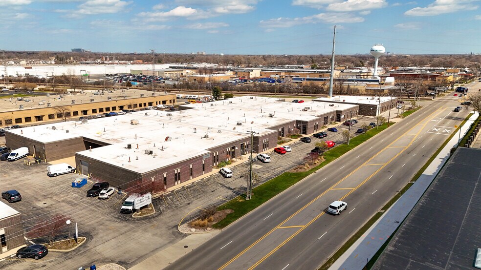 6200-6288 Oakton St, Morton Grove, IL à louer - Photo principale – Image 1 sur 5