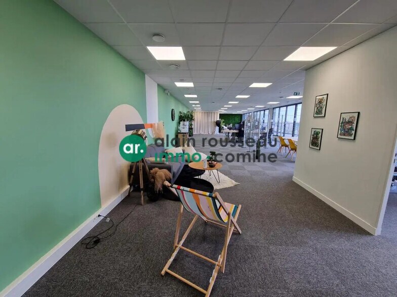 Bureau dans Trélazé à louer - Photo de l’immeuble – Image 1 sur 7