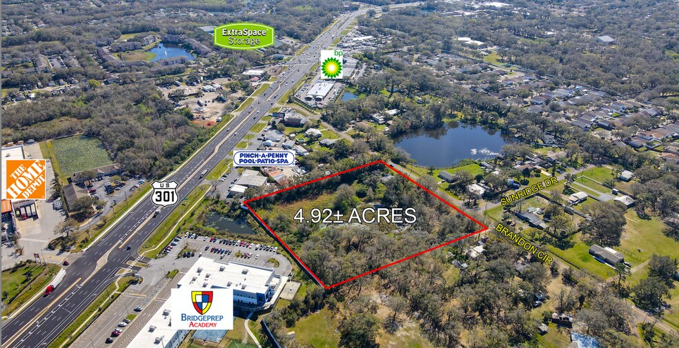 6426 Brandon Cir, Riverview, FL à vendre - Photo de l’immeuble – Image 2 sur 3