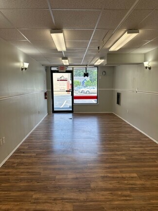 Plus de détails pour 410 Washington St, Holliston, MA - Local commercial à louer