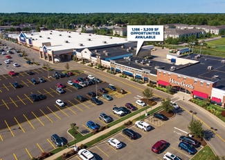 Plus de détails pour 8100-8250 Transit Rd, Buffalo, NY - Local commercial à louer