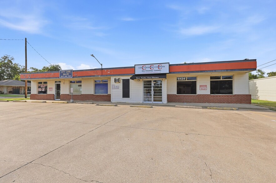 8424-8430 White Settlement Rd, Fort Worth, TX à vendre - Photo de l’immeuble – Image 2 sur 24
