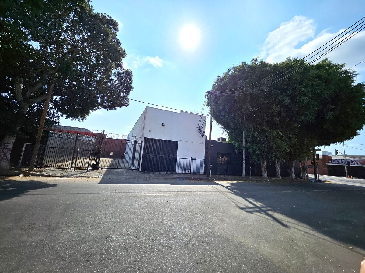 View Photo