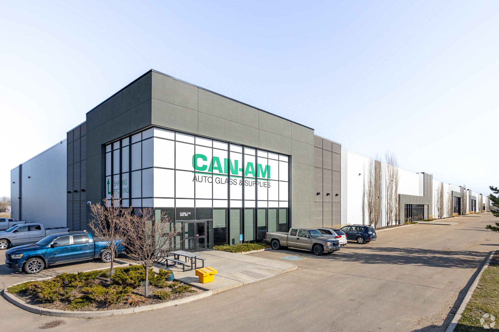 21330 115 Av NW, Edmonton, AB à louer Photo principale– Image 1 sur 4