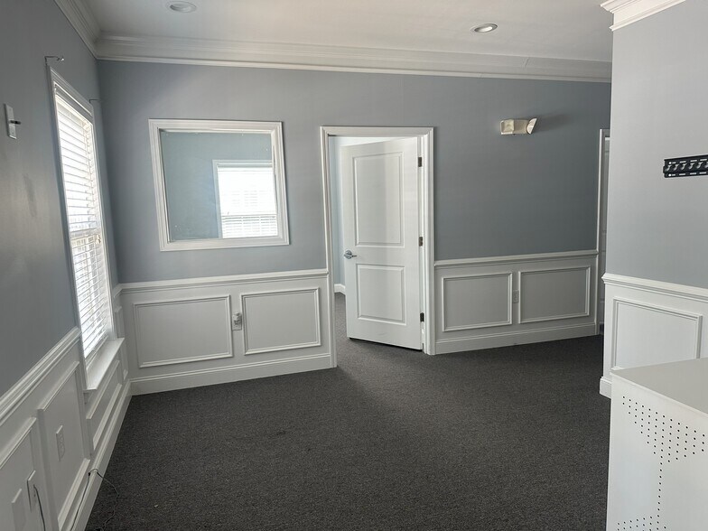 405-407 Parker Ivey Dr, Greenville, SC à louer - Photo de l’immeuble – Image 2 sur 12