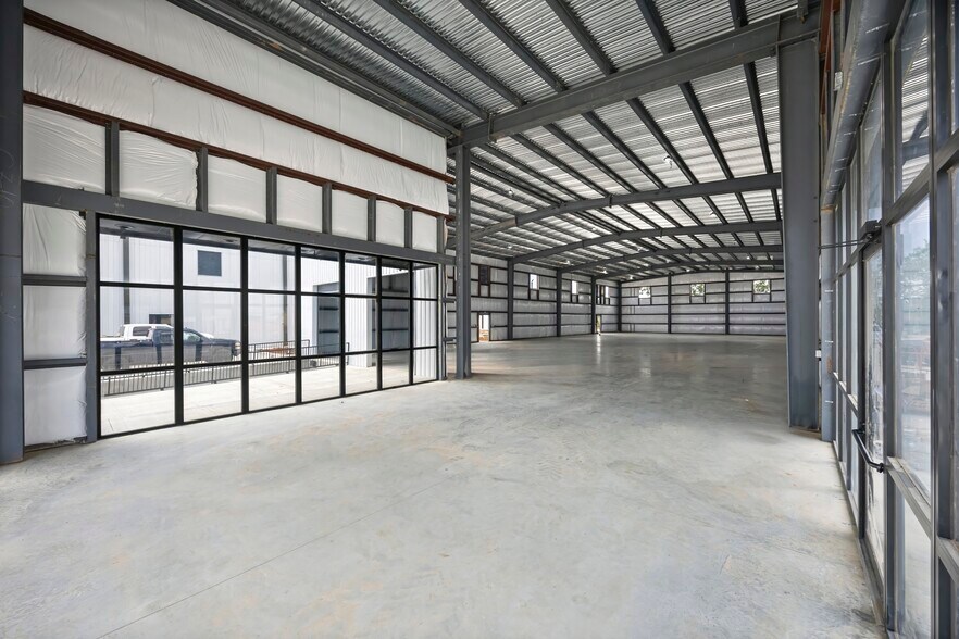 4830 Bryan Rd, Richmond, TX à louer - Photo de l’immeuble – Image 3 sur 8