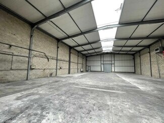 Plus de détails pour Local d'activités à louer