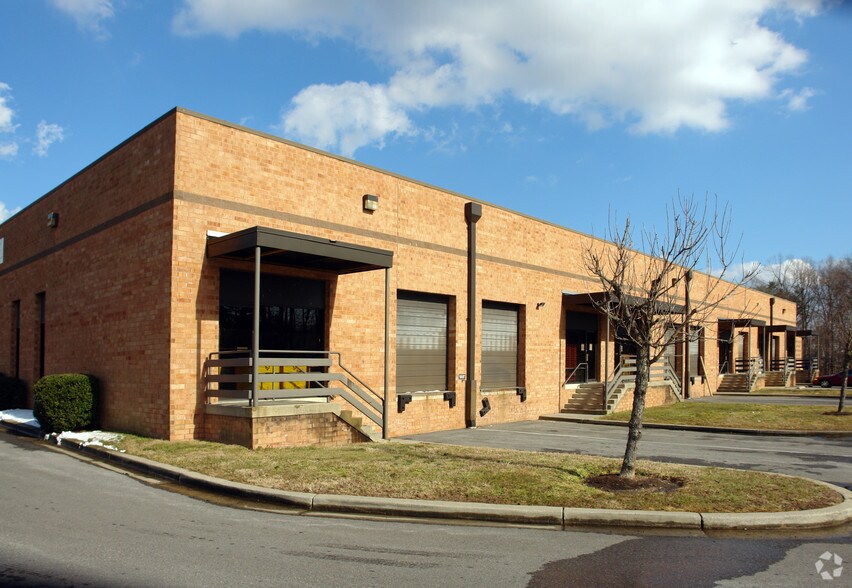 8 Jay Gould Ct, Waldorf, MD à louer - Photo de l’immeuble – Image 2 sur 11