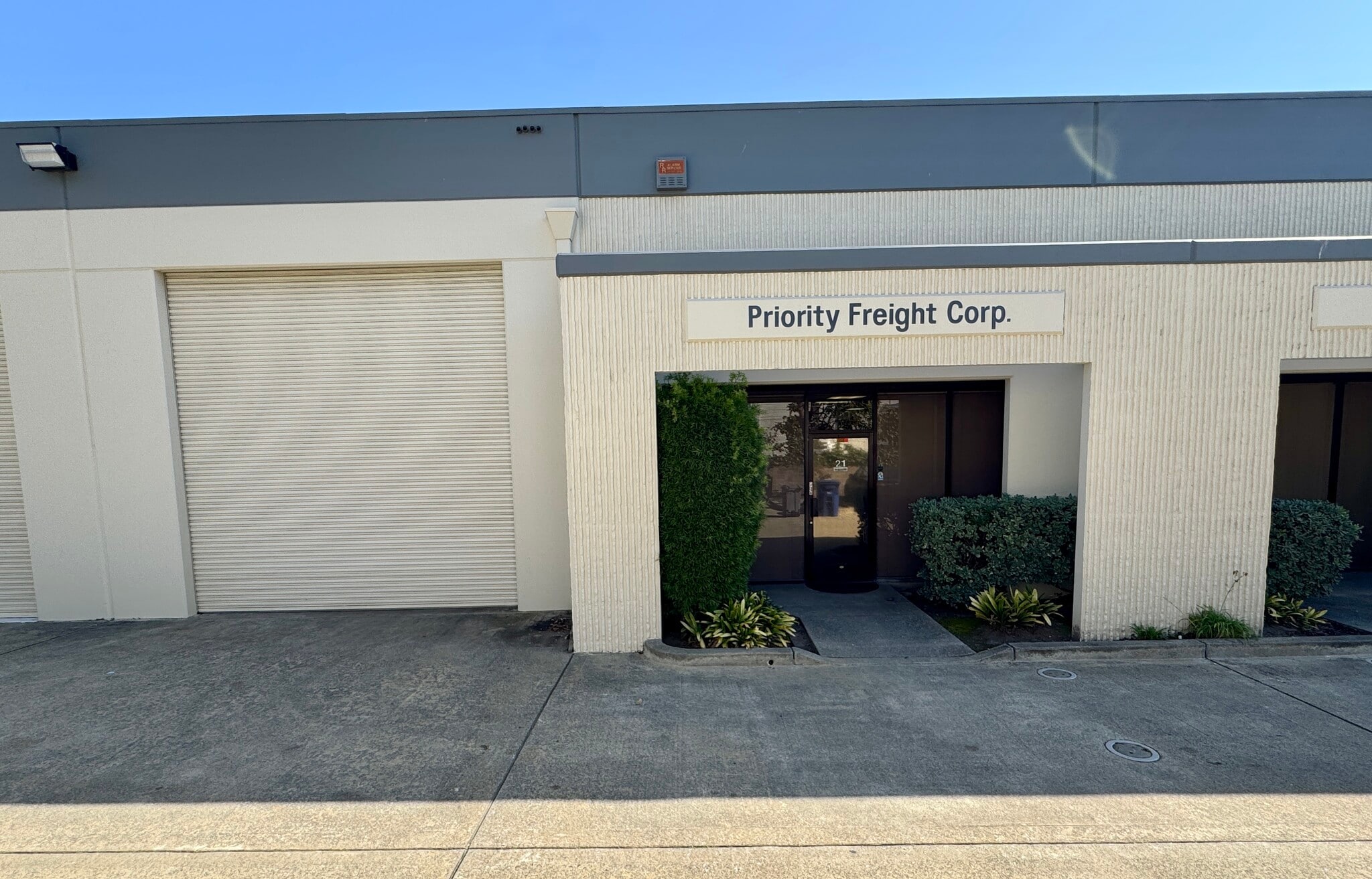 338 N Canal St, South San Francisco, CA à louer Photo intérieure– Image 1 sur 1